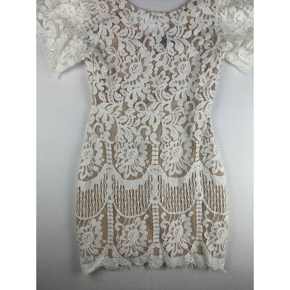 Lulus Lace Dress Women M White Floral V-Neck Short Sleeve Lined - Picture 8 of 9